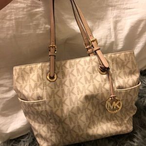 Michael Kors purse